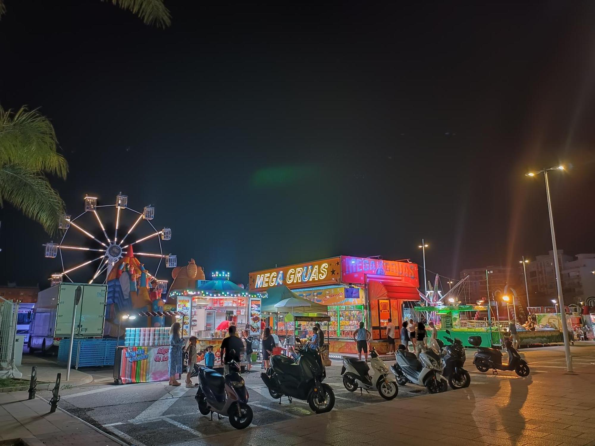 Mare De Deu, Vivienda Vacacional Para Familias Y Mayores De 25 Anos En El Grao De Gandia-Playa Playa de Gandia Экстерьер фото